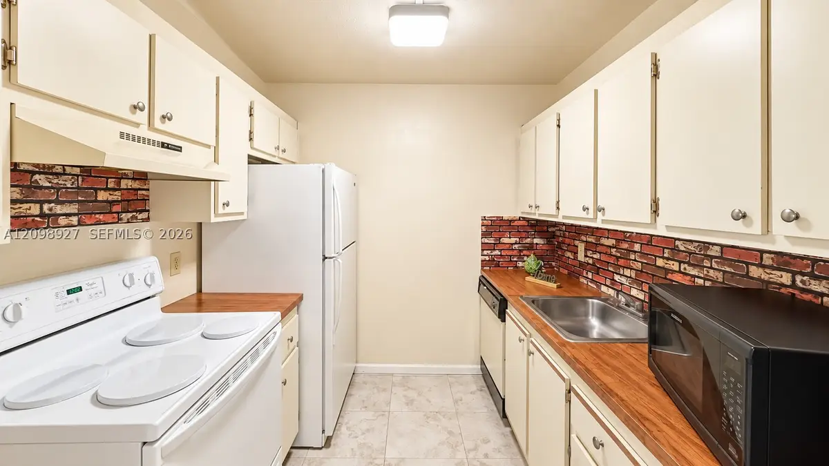 101 SW 132nd Way #304J, Pembroke Pines, FL 33027 - #1