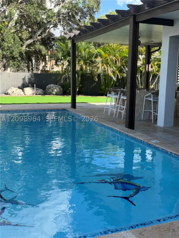 15411 SW 36th Ter, Miami, FL 33185