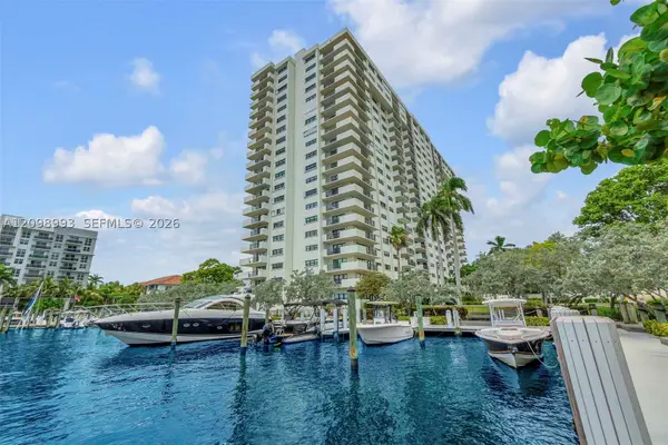 3200 Port Royale Dr N #806, Fort Lauderdale, FL 33308