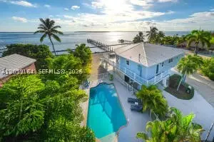 31473 Warner St, Big Pine, FL 33043
