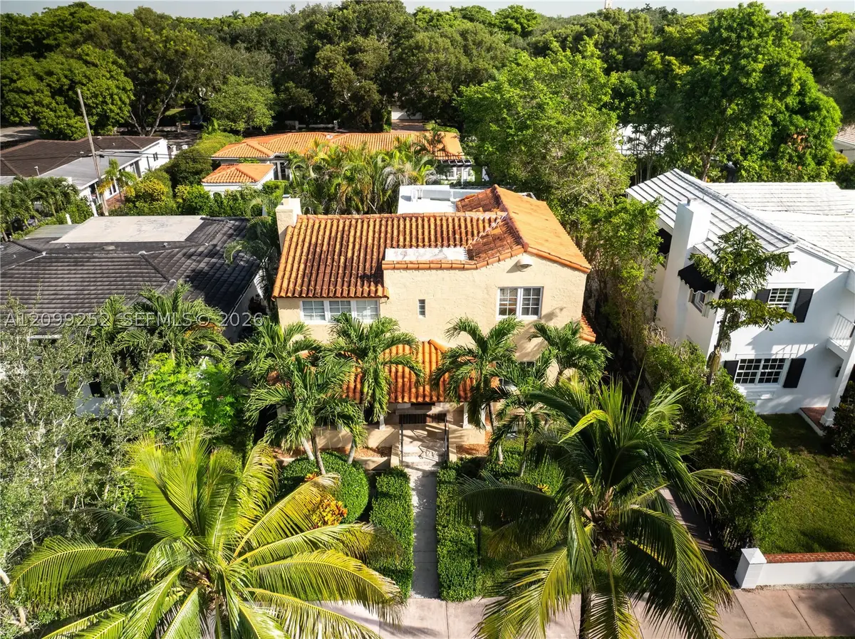 1461 Certosa Ave, Coral Gables, FL 33146 - #1