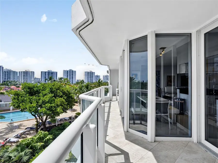 21055 Yacht Club Dr #710, Aventura, FL 33180 - #2