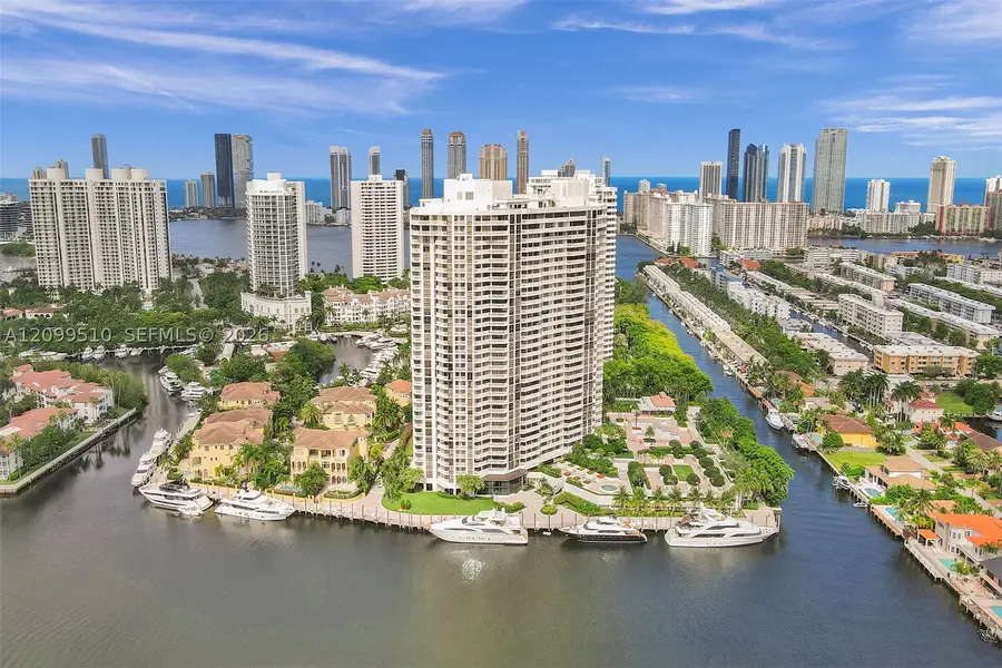 1000 W Island Blvd #2909, Aventura, FL 33160 - #3