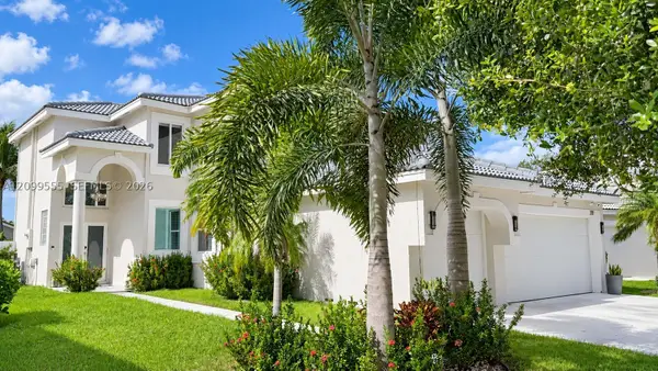 212 SW 179th Avenue, Pembroke Pines, FL 33029