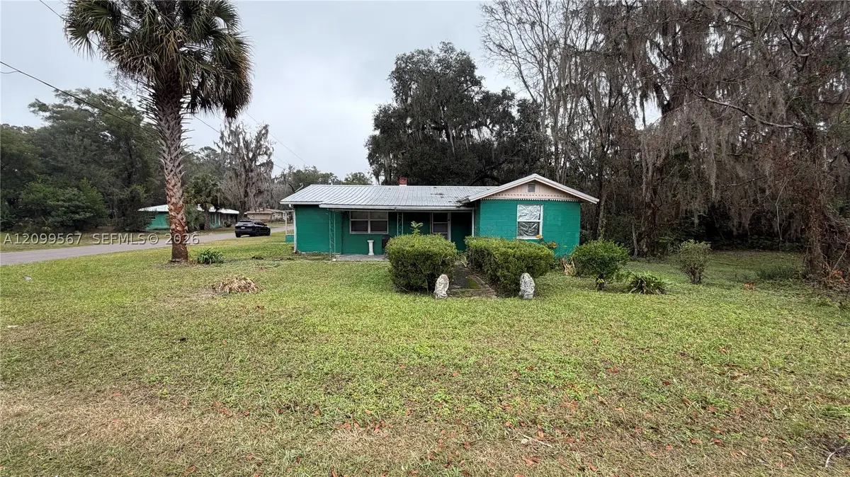 171 NE 9th St, Williston, FL 32696 - #1