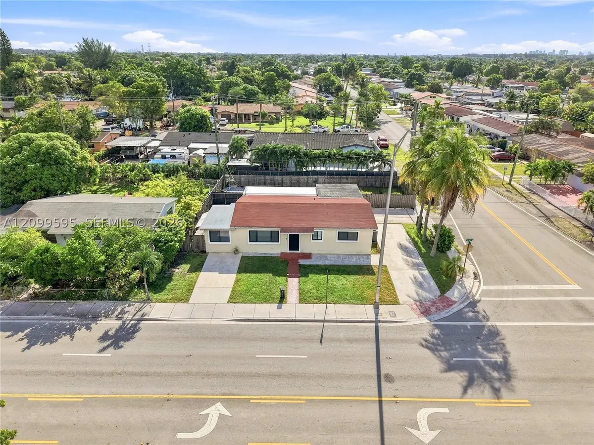 4041 W 8th Ave, Hialeah, FL 33012 - #1
