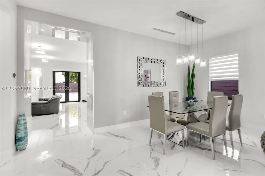 8924 NW 161st Ter, Miami Lakes, FL 33018 - #2