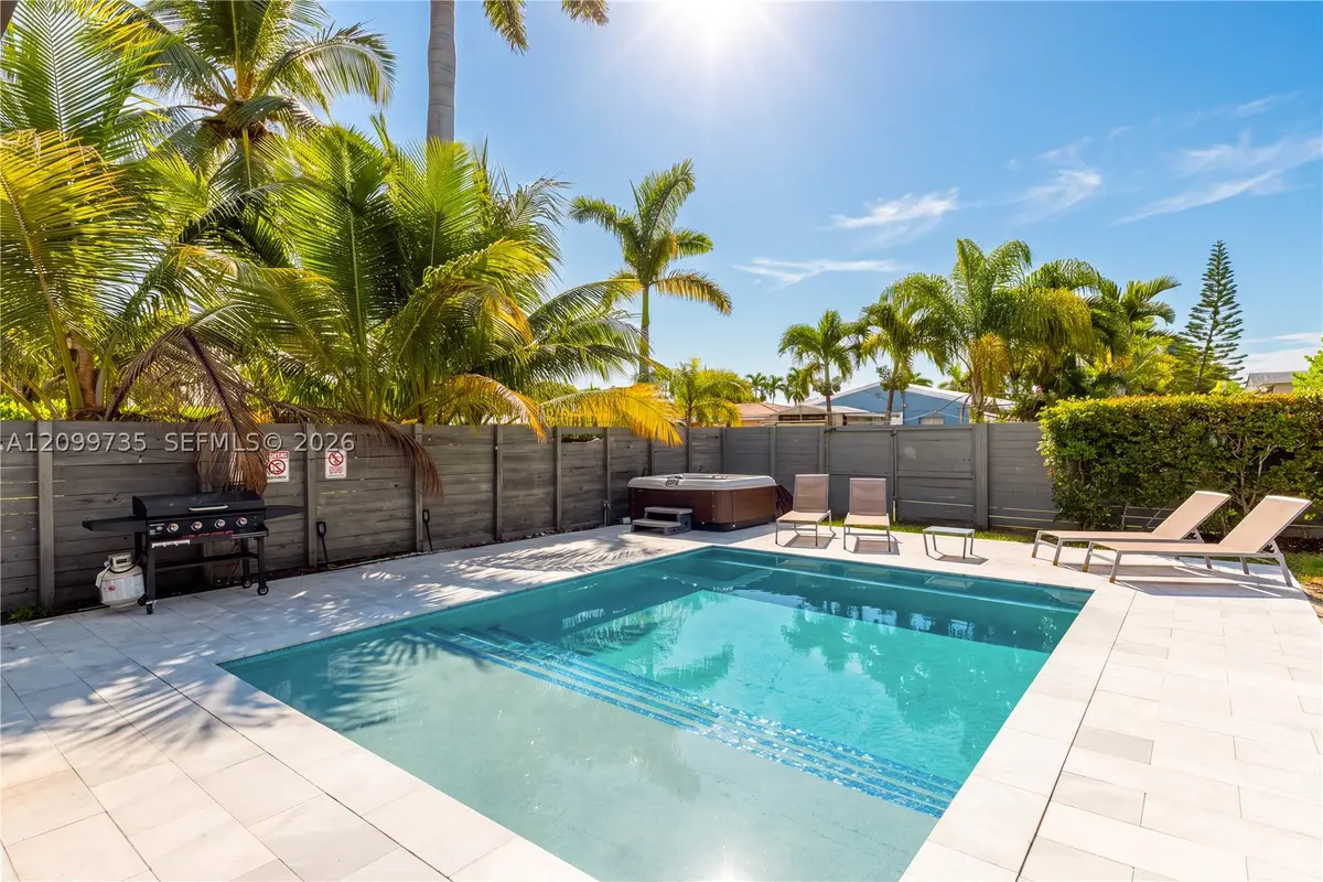 1008 Moffett St, Hallandale Beach, FL 33009 - #1