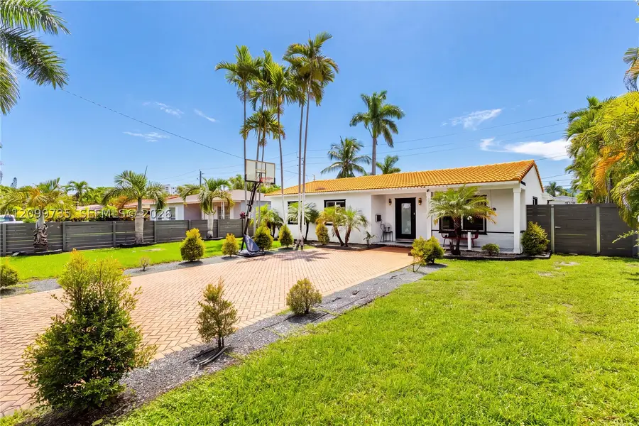 1008 Moffett St, Hallandale Beach, FL 33009 - #3
