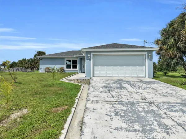 1046 Saturn Ct, Other, FL 33945