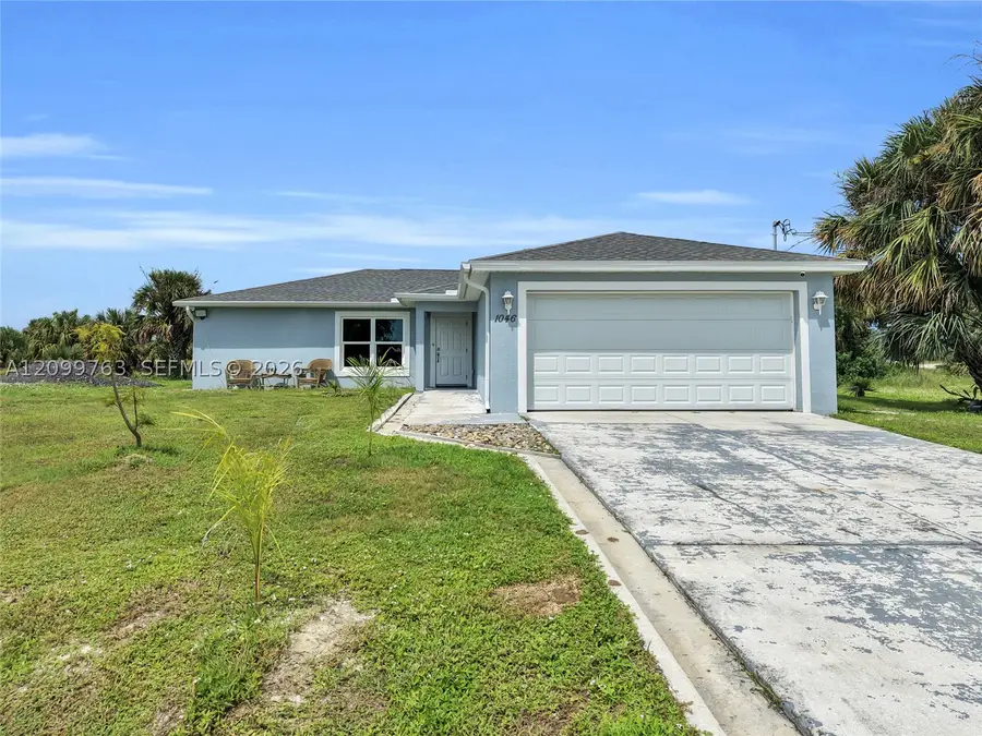 1046 Saturn Ct, Pine Island Center, FL 33945 - #3