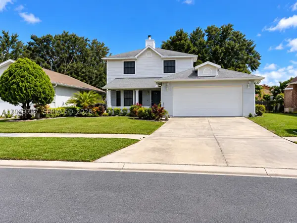 172 Pinewood Circle, Kissimmee, FL 34743