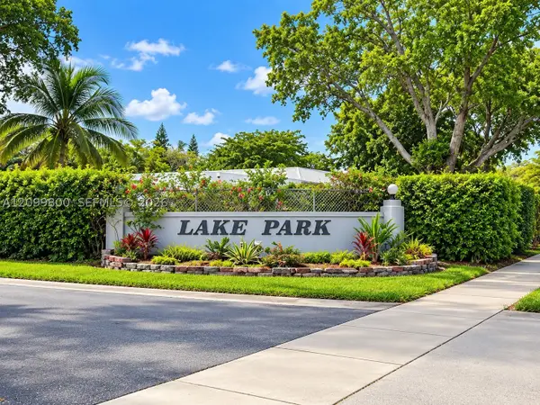 850 SW 138th Ave #310D, Pembroke Pines, FL 33027