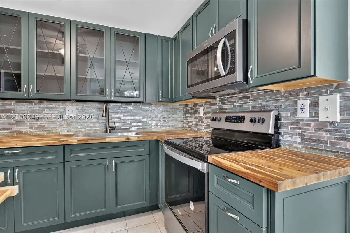 503 Gardens Dr #201, Pompano Beach, FL 33069 - #1