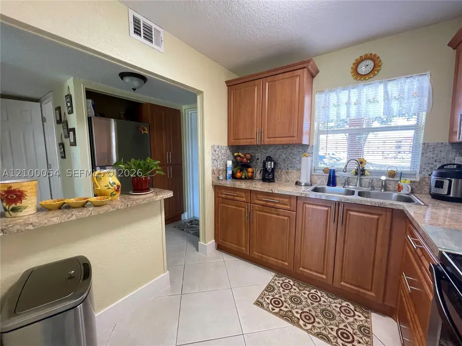 9041 Sunrise Lakes Blvd #108, Sunrise, FL 33322 - #2