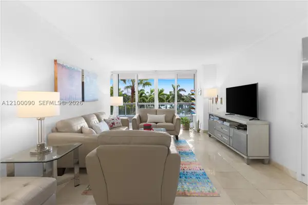 21205 Yacht Club Dr #504, Aventura, FL 33180