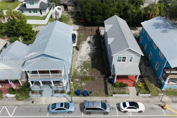 1912 E Columbus Dr, Tampa, FL 33605
