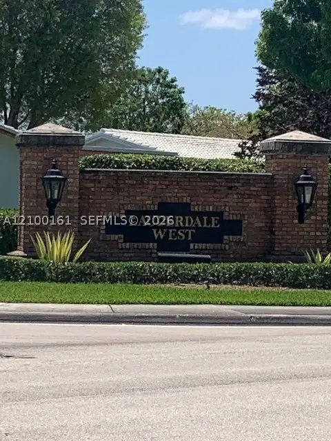 8566 NW 12th St #D172, Plantation, FL 33322