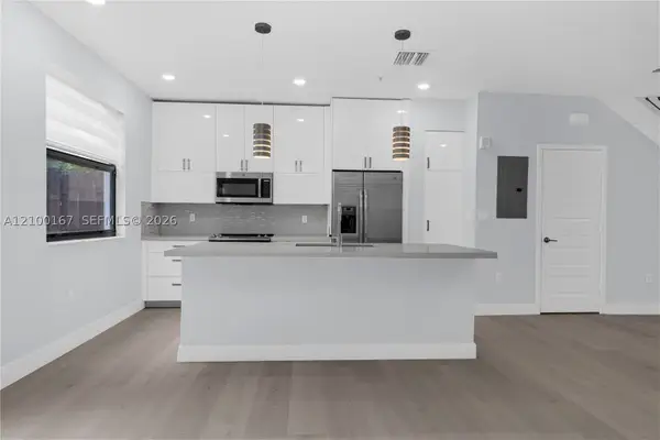 10413 NW 82nd St #3, Doral, FL 33178
