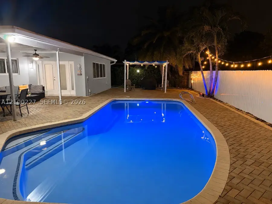 10911 Taft St, Pembroke Pines, FL 33026 - #3
