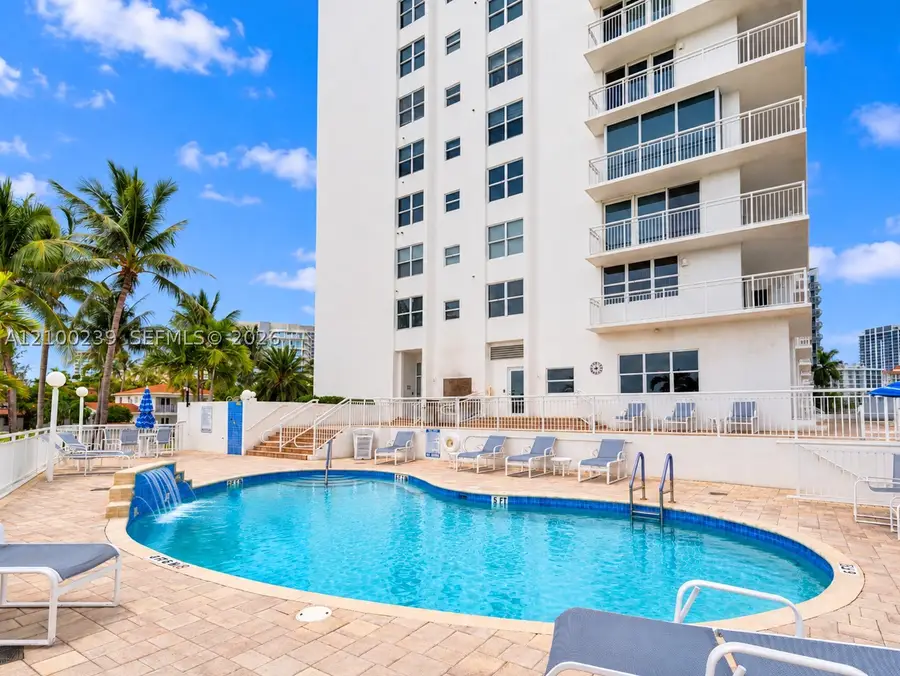 511 Bayshore Dr #310, Fort Lauderdale, FL 33304 - #2