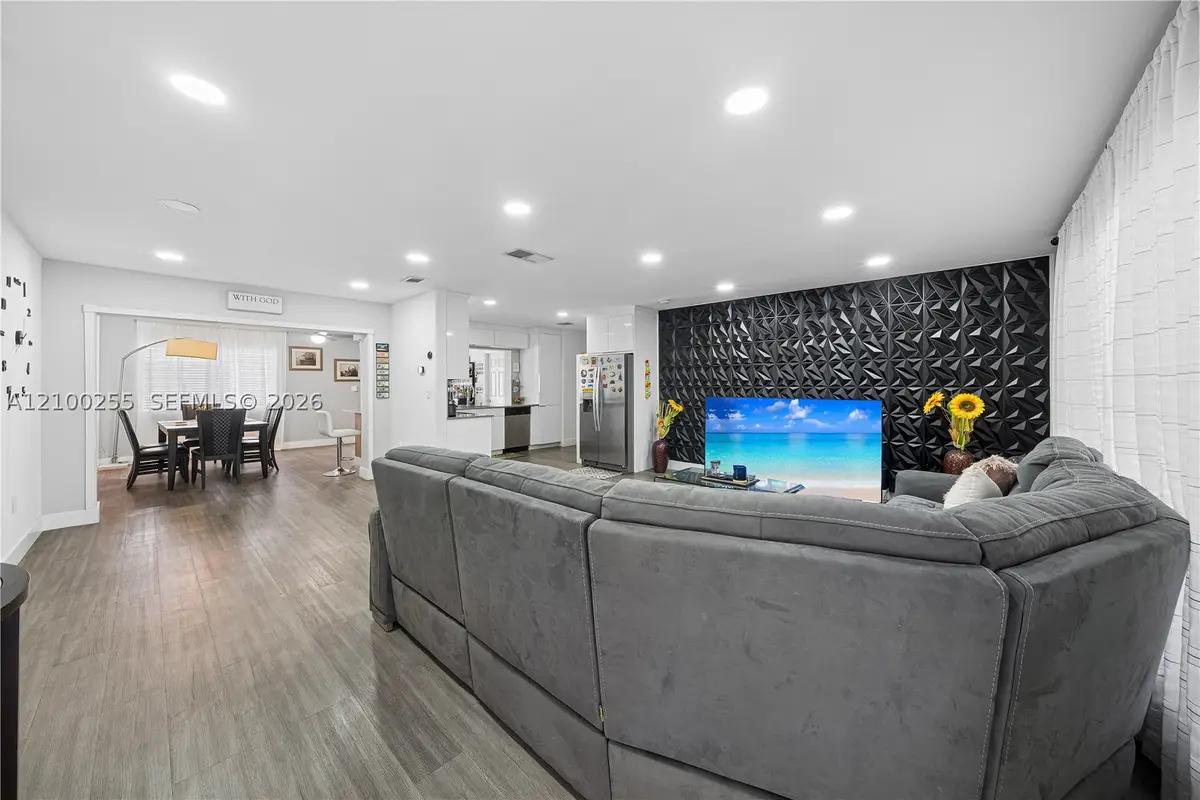 6451 Scott St, Hollywood, FL 33024 - #1