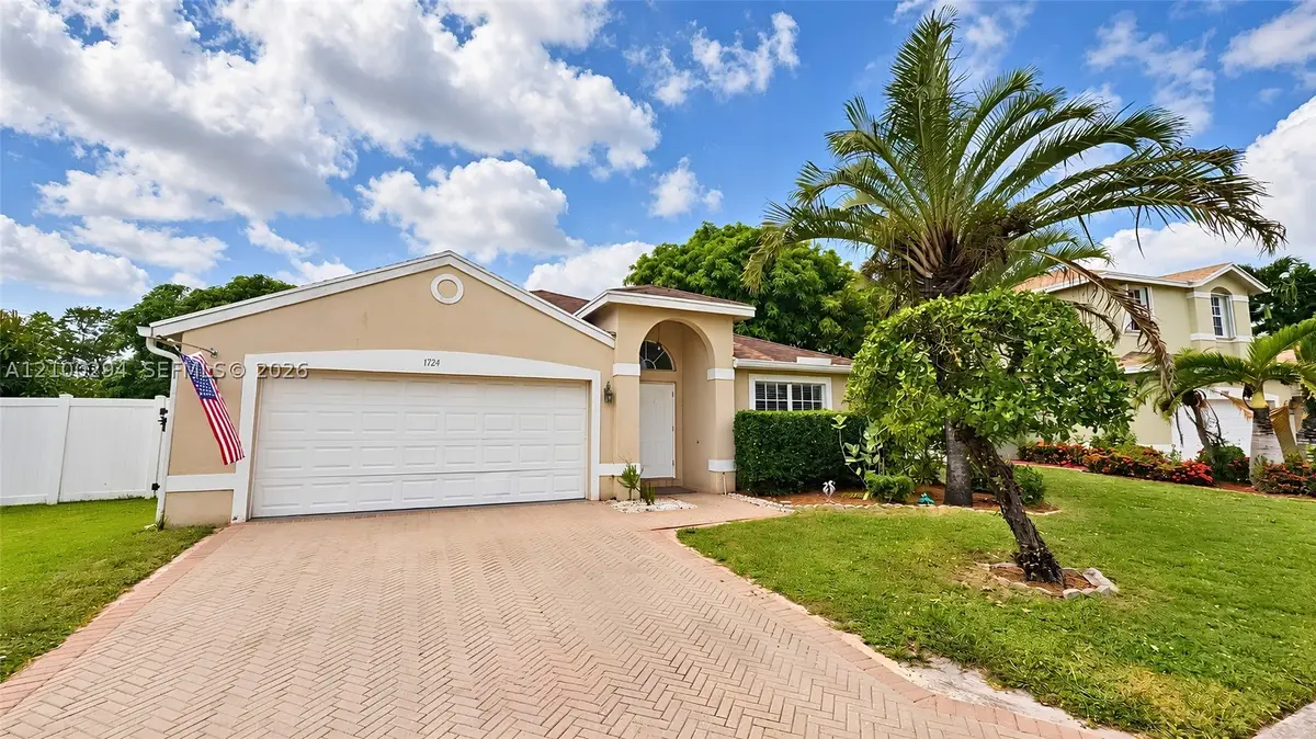 1724 Sawgrass Cir, Greenacres, FL 33413 - #1