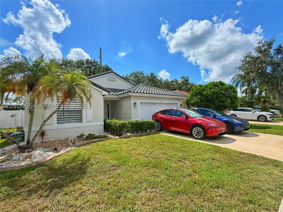 2411 NW 184th Ter, Pembroke Pines, FL 33029 - #3