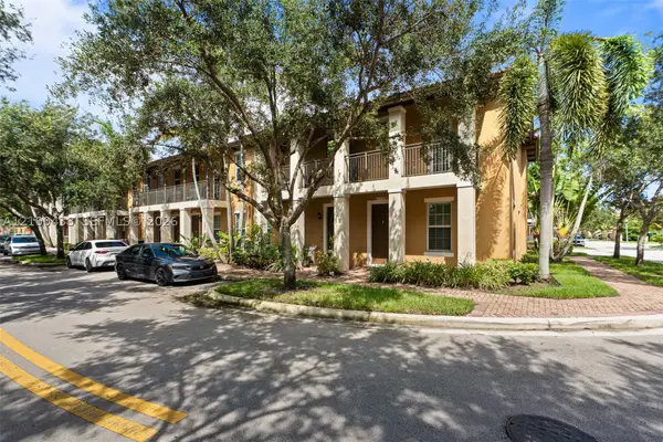 1129 SW 147th Ter, Pembroke Pines, FL 33027