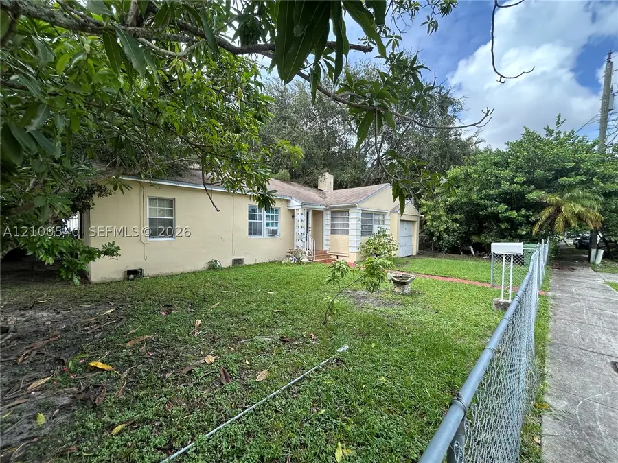 8270 NE 2nd Ct, Miami, FL 33138 - #2