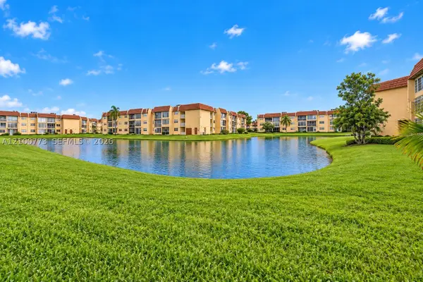 8901 Sunrise Lakes Blvd #204, Sunrise, FL 33322