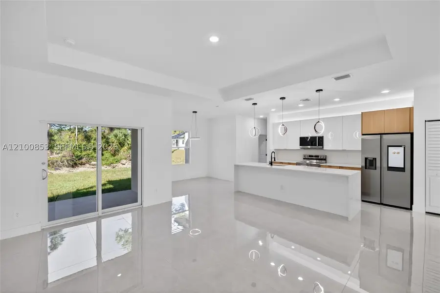 2712 SW 52nd St, Lehigh Acres, FL 33976 - #2