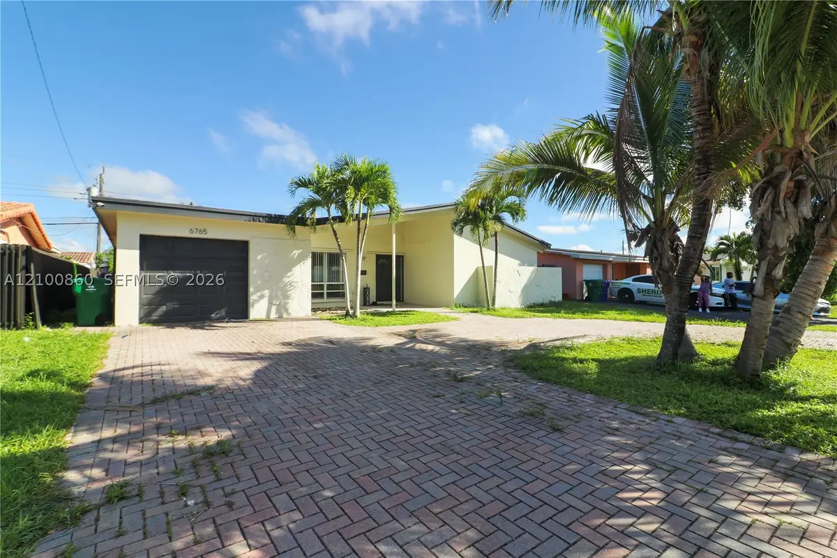 6765 Ixora Dr, Miramar, FL 33023 - #1