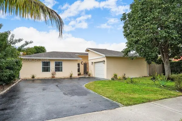 387 NW 39th Way, Deerfield Beach, FL 33442