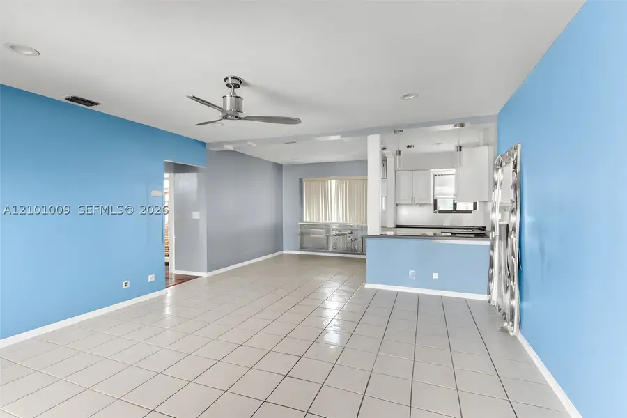 1220 NW 91st St, Miami, FL 33147 - #3