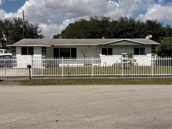 4811 NW 181st Ter, Miami Gardens, FL 33055