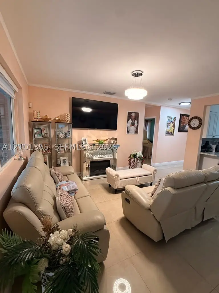 1290 NW 15th St, Homestead, FL 33030 - #2