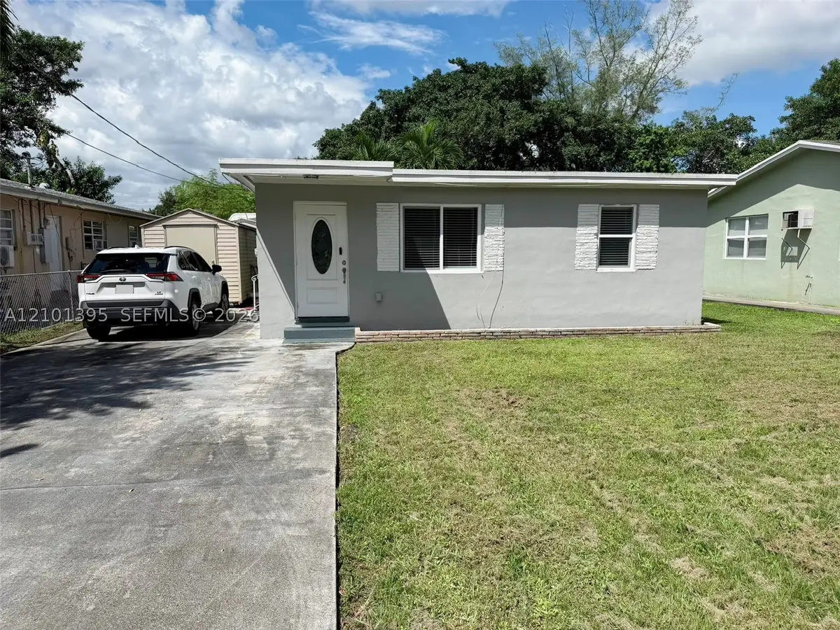 615 Columbus Pkwy, Hollywood, FL 33021 - #1