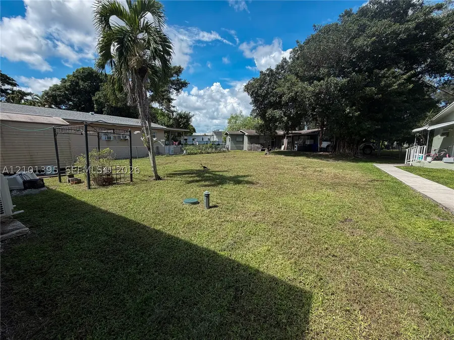 615 Columbus Pkwy, Hollywood, FL 33021 - #3