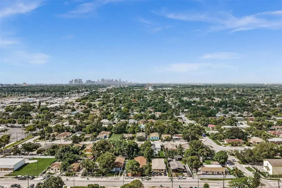923 NW 110th St, Miami, FL 33168 - #2
