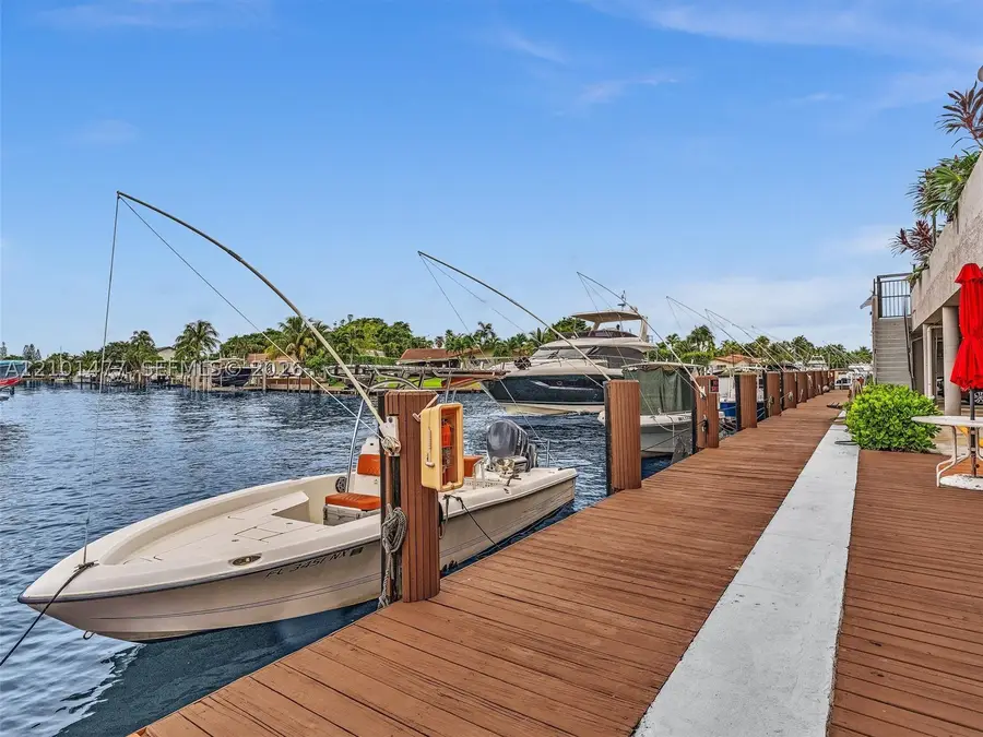 2500 NE 135th St #C502, North Miami, FL 33181 - #3