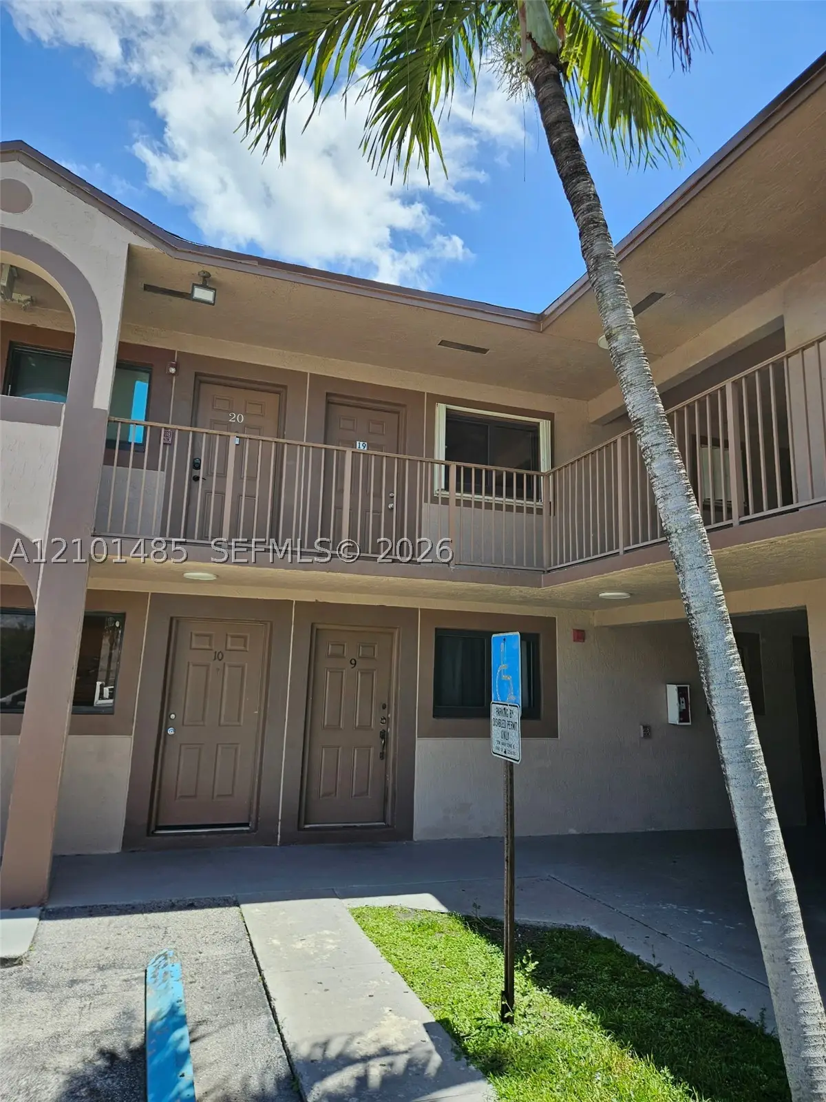 2348 W 56th St #19, Hialeah, FL 33016 - #1