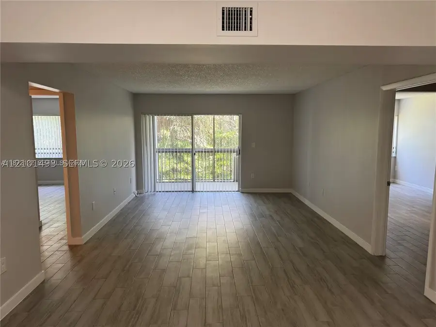 721 N Pine Island Rd #201, Plantation, FL 33324 - #2