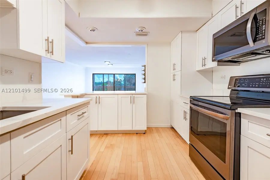 800 NE 195th St #408, Miami, FL 33179 - #2