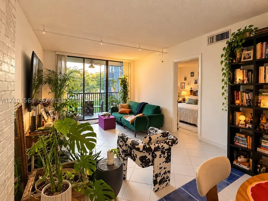 3101 N Country Club Dr #307, Aventura, FL 33180 - #2