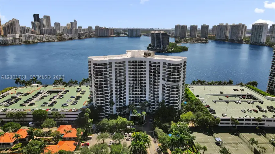 3600 Mystic Pointe Dr #PH3, Aventura, FL 33180 - #3