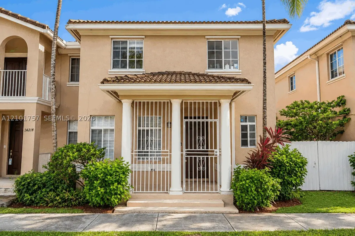 14218 SW 272nd St, Homestead, FL 33032 - #1