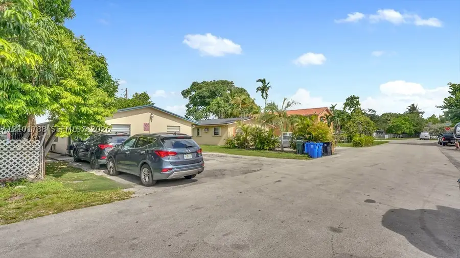 1415 SW 3rd Ave, Fort Lauderdale, FL 33315 - #2