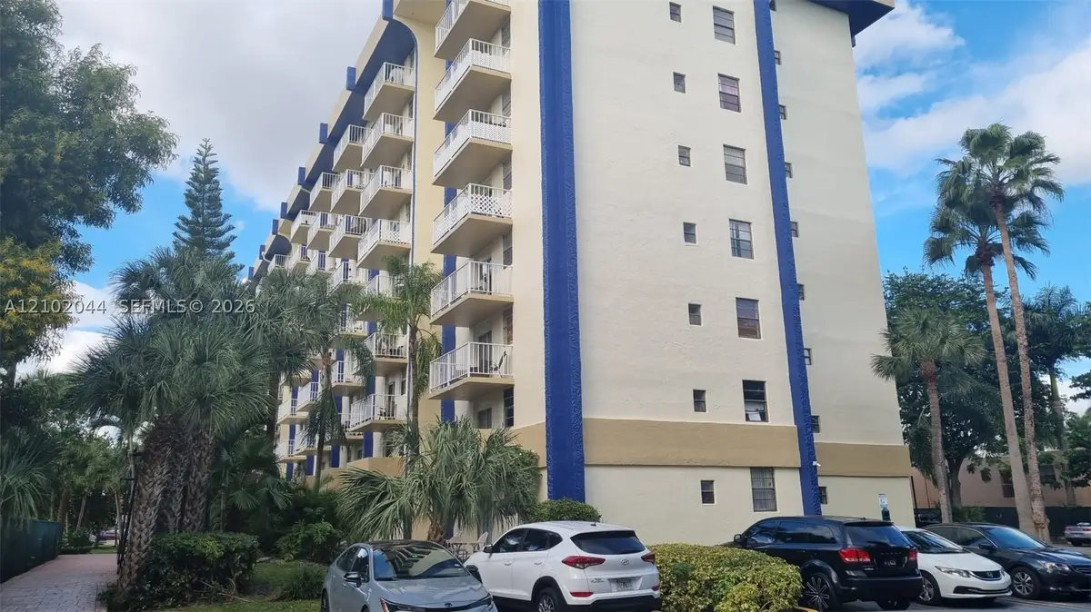 4550 NW 9th St #303E, Miami, FL 33126 - #1