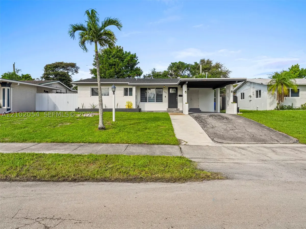231 SW 28th Ter, Fort Lauderdale, FL 33312 - #1
